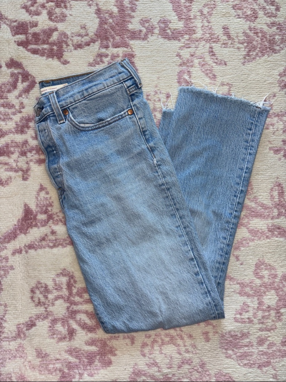 Levi’s Women’s Wedgie Straight Jeans with Frayed Hem
